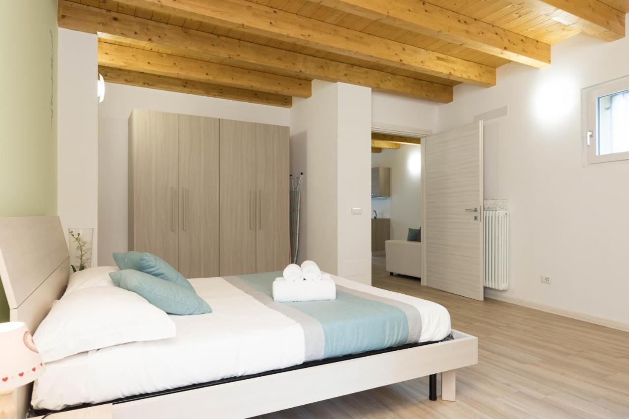 Residenze Lariane Lägenhet Colico Exteriör bild
