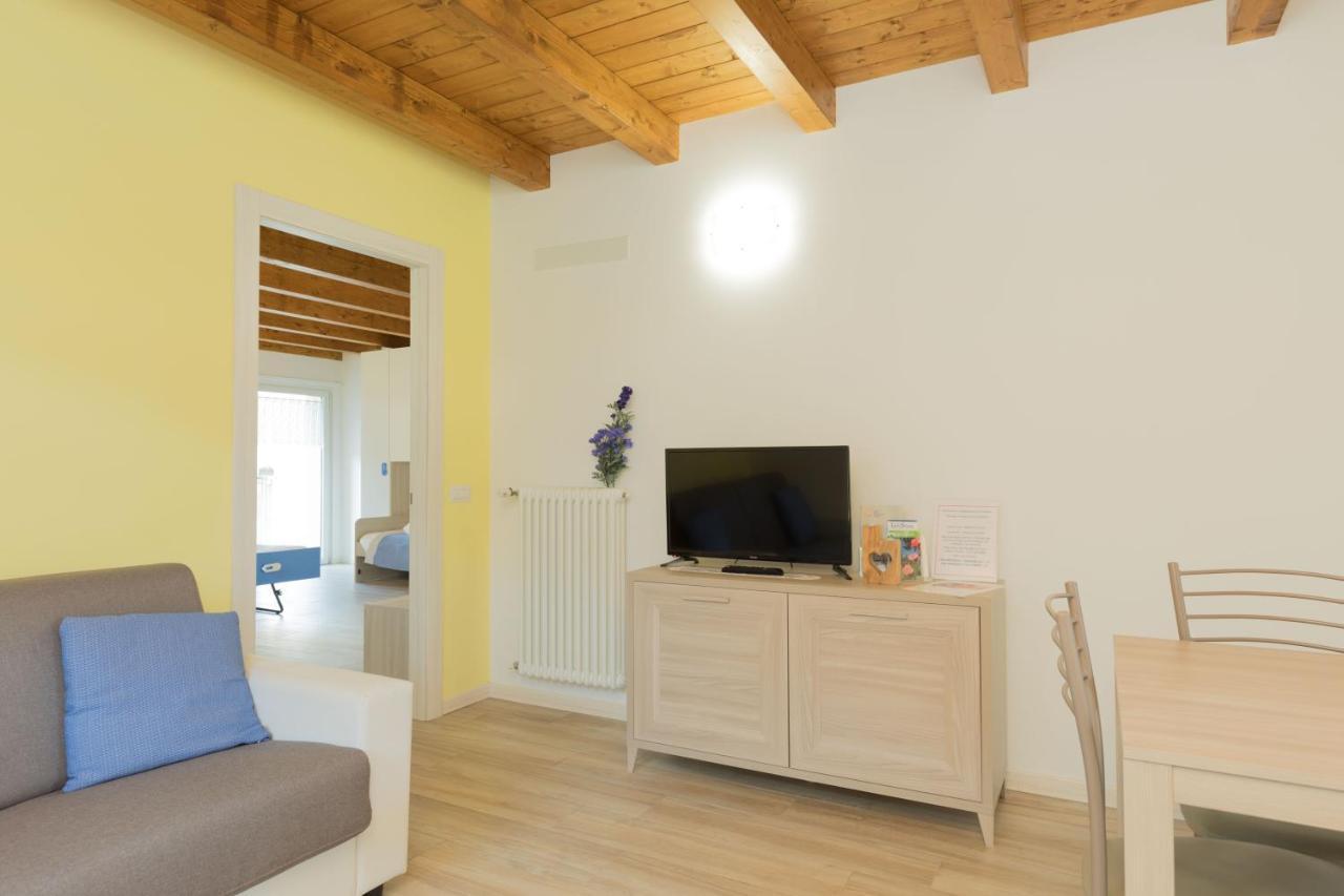 Residenze Lariane Lägenhet Colico Exteriör bild