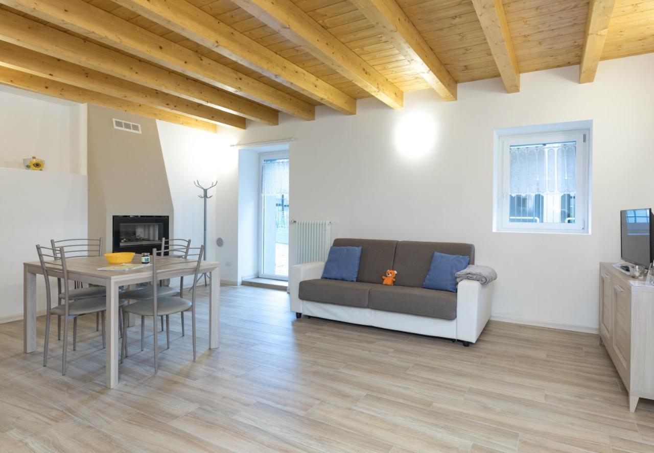 Residenze Lariane Lägenhet Colico Exteriör bild