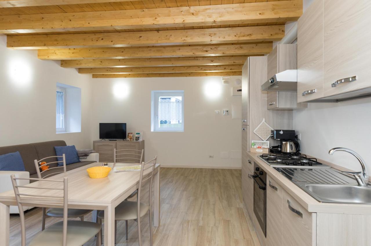 Residenze Lariane Lägenhet Colico Exteriör bild
