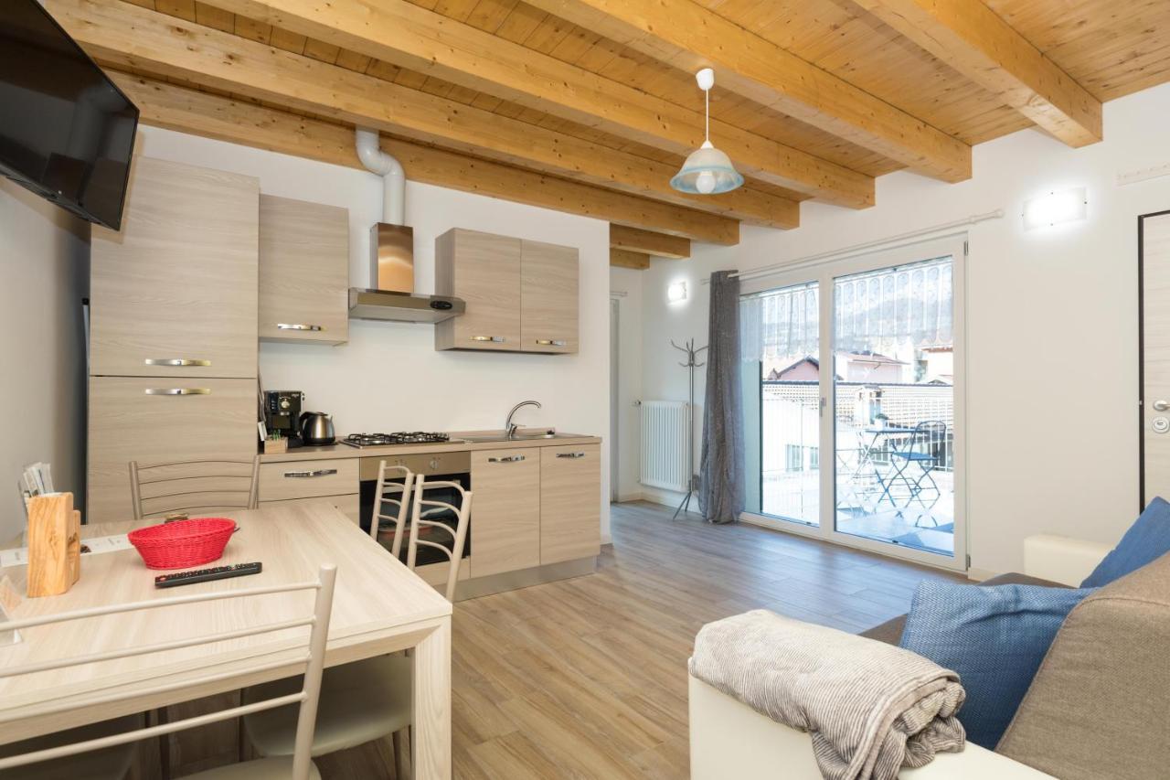 Residenze Lariane Lägenhet Colico Exteriör bild