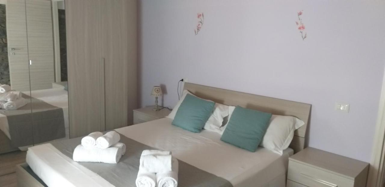 Residenze Lariane Lägenhet Colico Exteriör bild